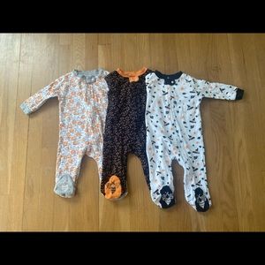 Burt’s Bees Halloween/fall PJ bundle/lot